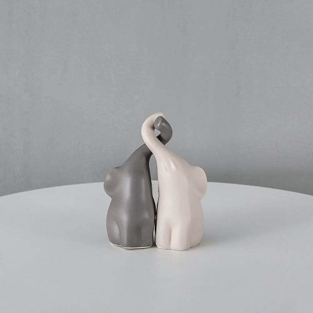 Cute Couple Elephant Decor