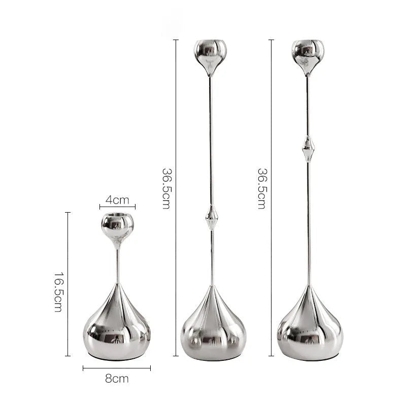 Measurements of ceramic candlestick set with smooth glaze