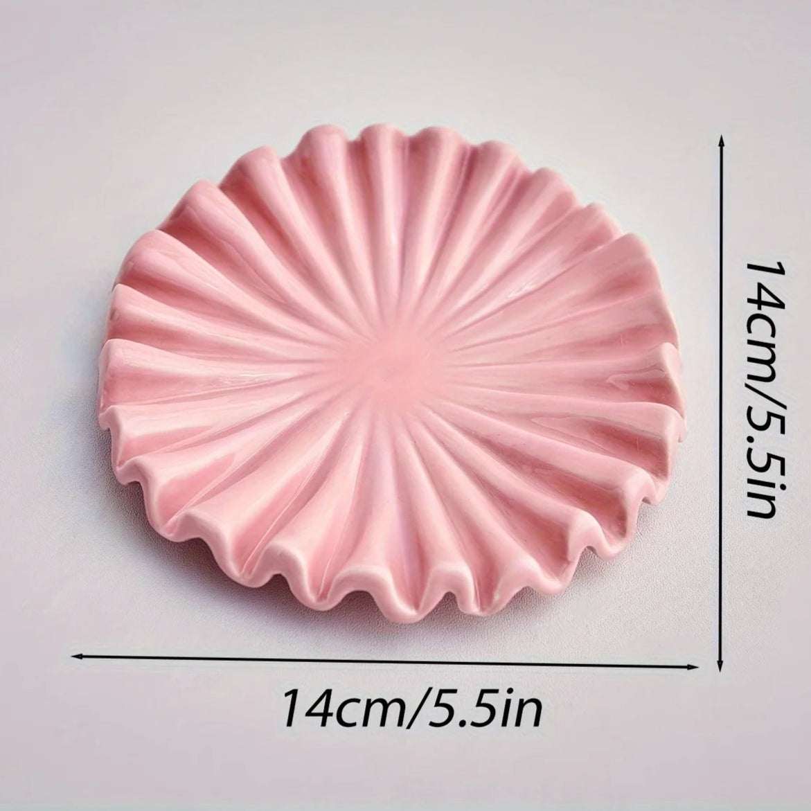 Ruffle Decorative Tray