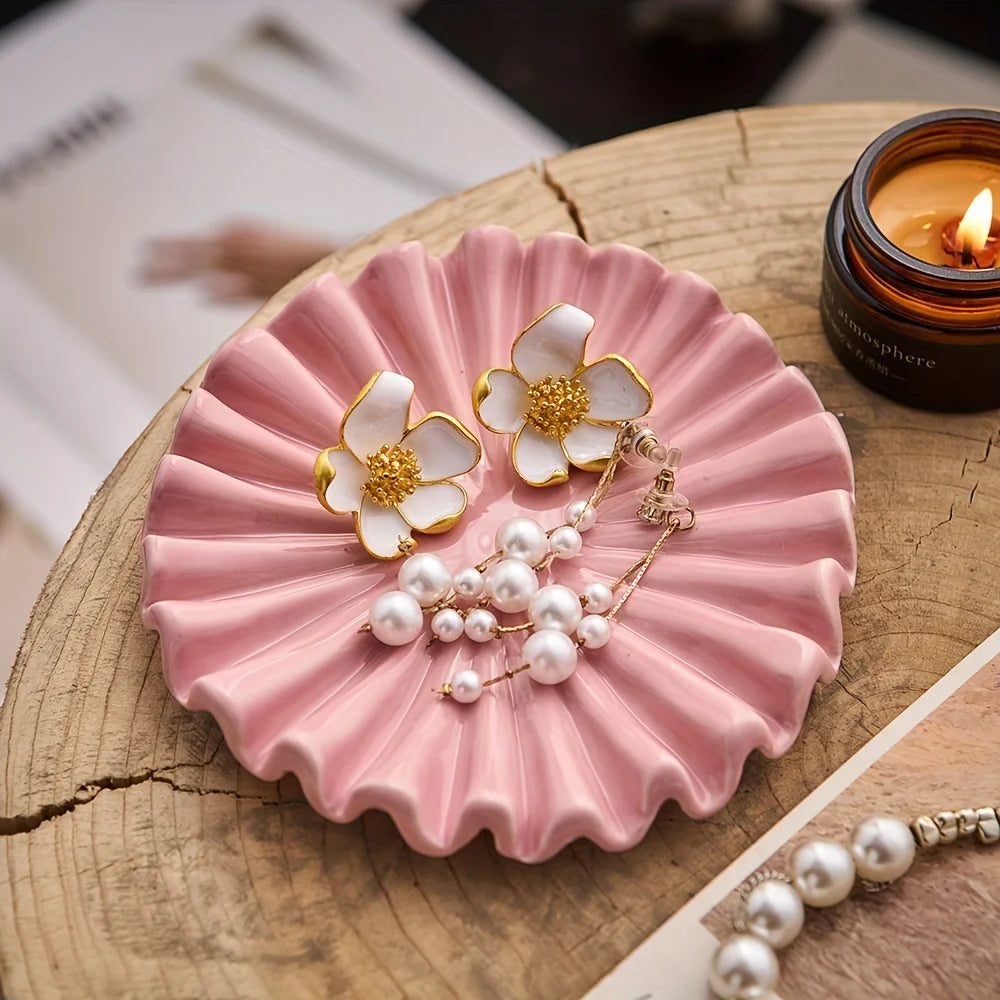 Ruffle Decorative Tray